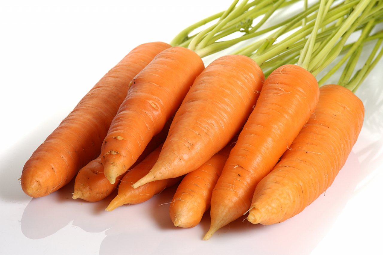 Одно из первых названий моркови - "каротон"