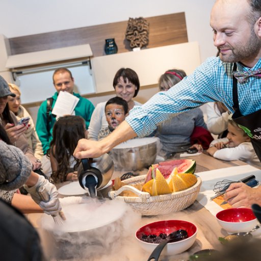 Кулинарная Студия Clever и Handmadefood на фестивале Taste — молекулярная кухня своими руками!