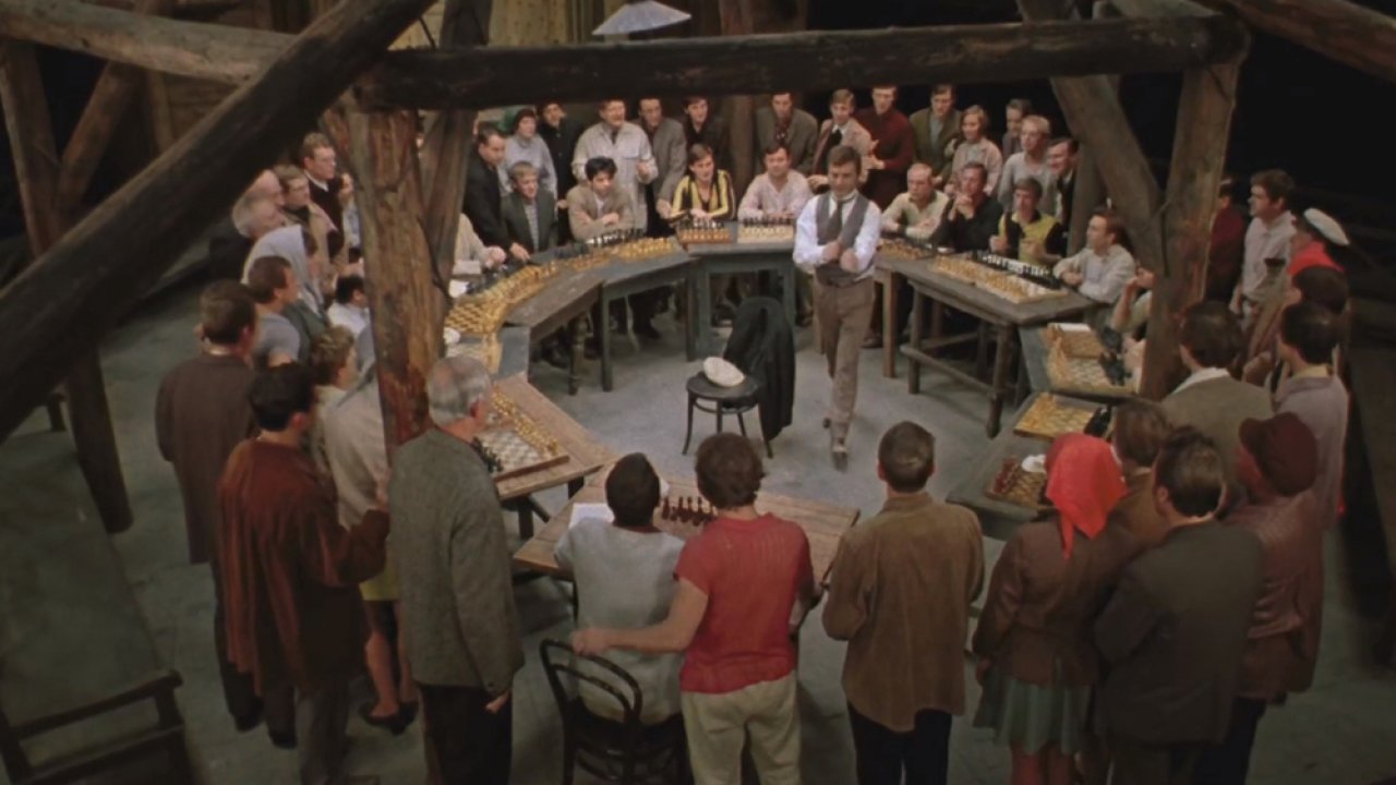 ТЕСТ: Вспомните, кому из героев фильма «Двенадцать стульев» принадлежит цитата?