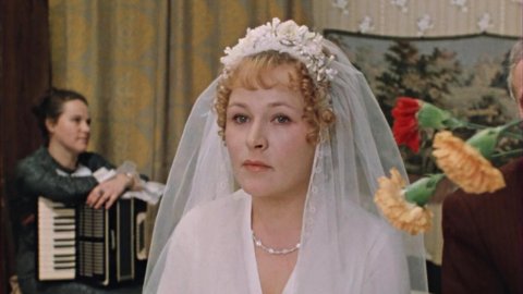 ТЕСТ: Угадайте фильмы с Раисой Рязановой по одному кадру!