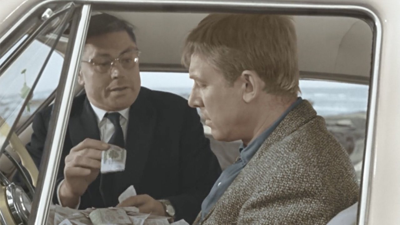 ТЕСТ: Проверьте, насколько хорошо вы помните фильм «Берегись автомобиля»!